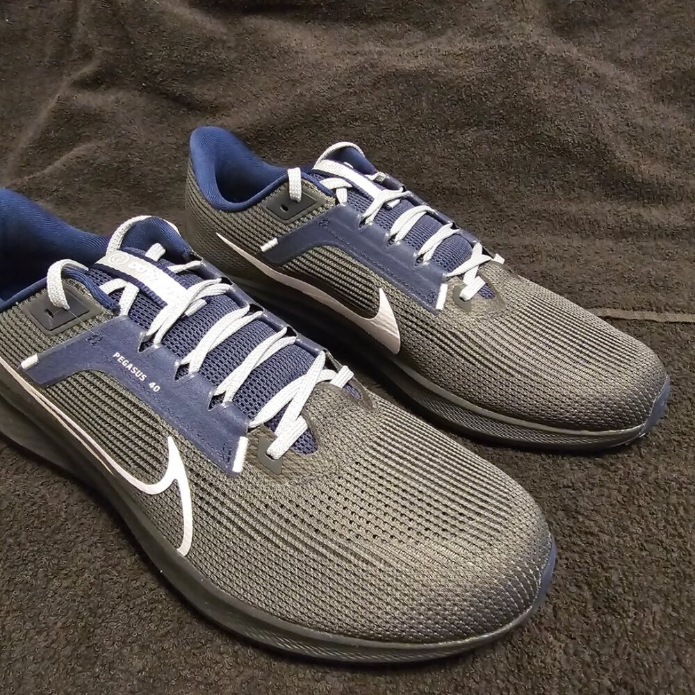 Unisex Nike Anthracite Dallas Cowboys Zoom Pegasus 40 Running Shoe
